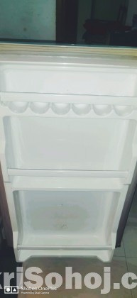 Singer Frost Refrigerator